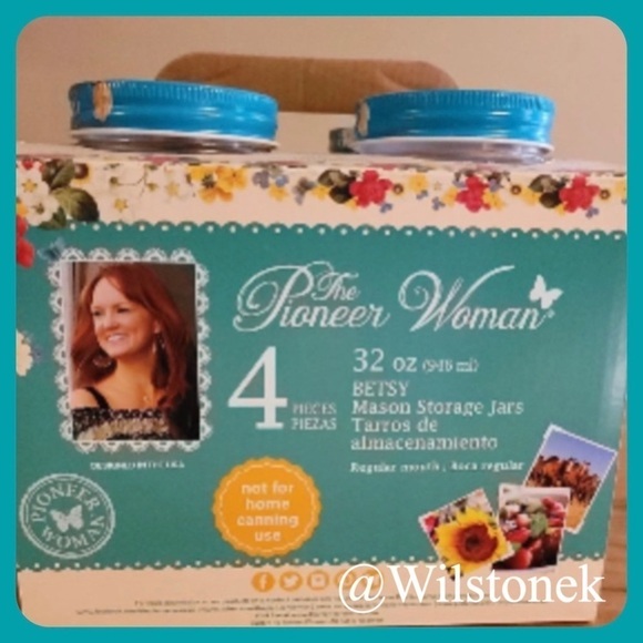 The Pioneer Woman Other - New -Rare - The Pioneer Woman Betsy Set of 4, 32-Oz. Glass Mason Jars with Lids: